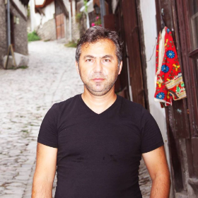 Zafer Şarlayan