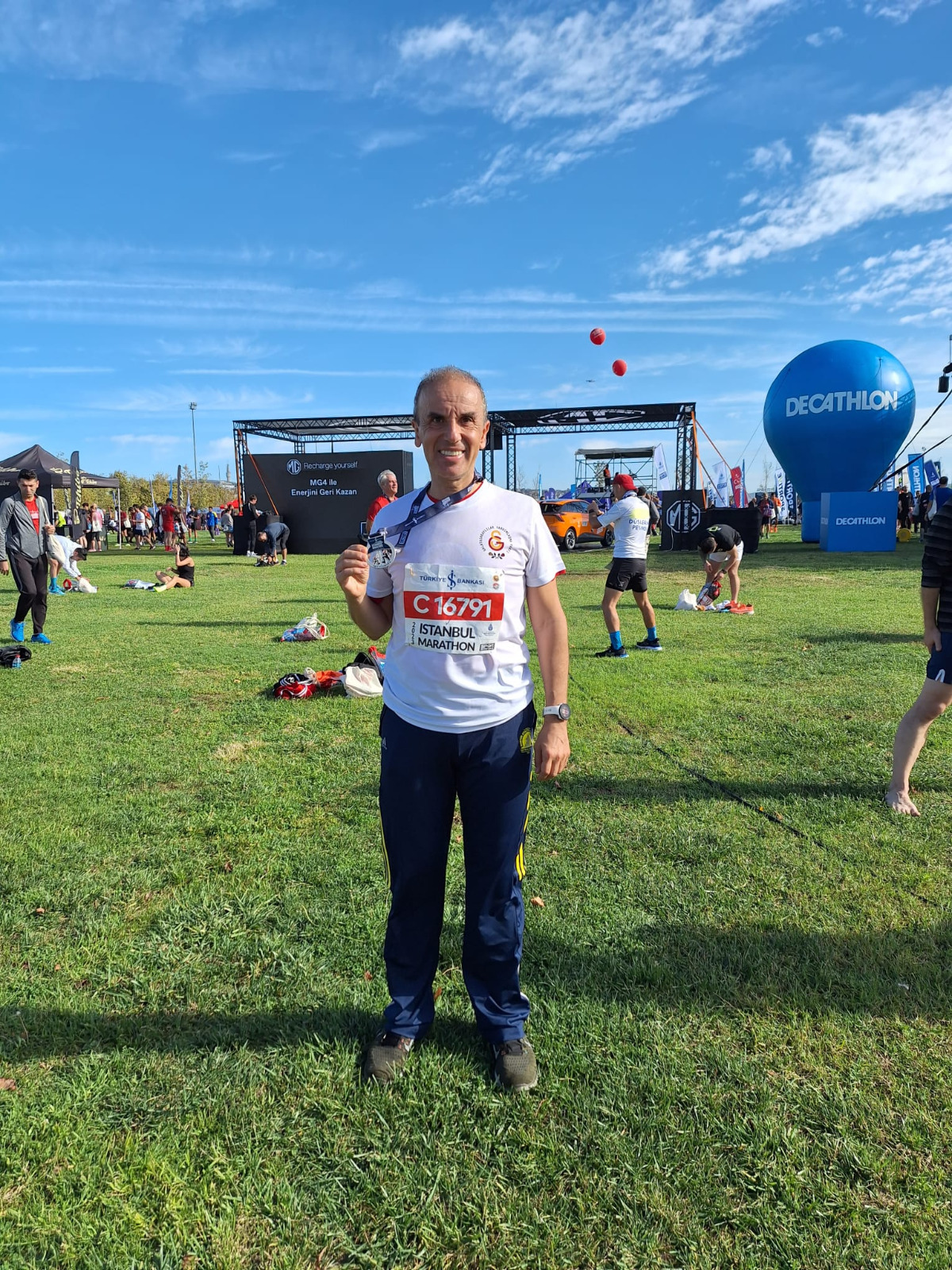Adımlarım Galatasaraylılar Yurdu İçin!